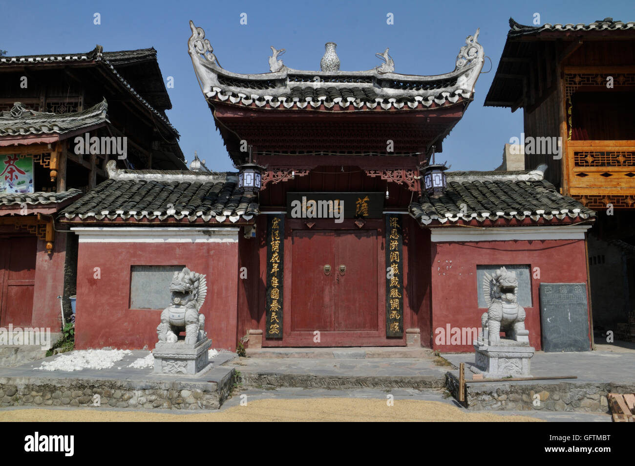 Temple à Rongjiang, Guizhou, Chine Banque D'Images