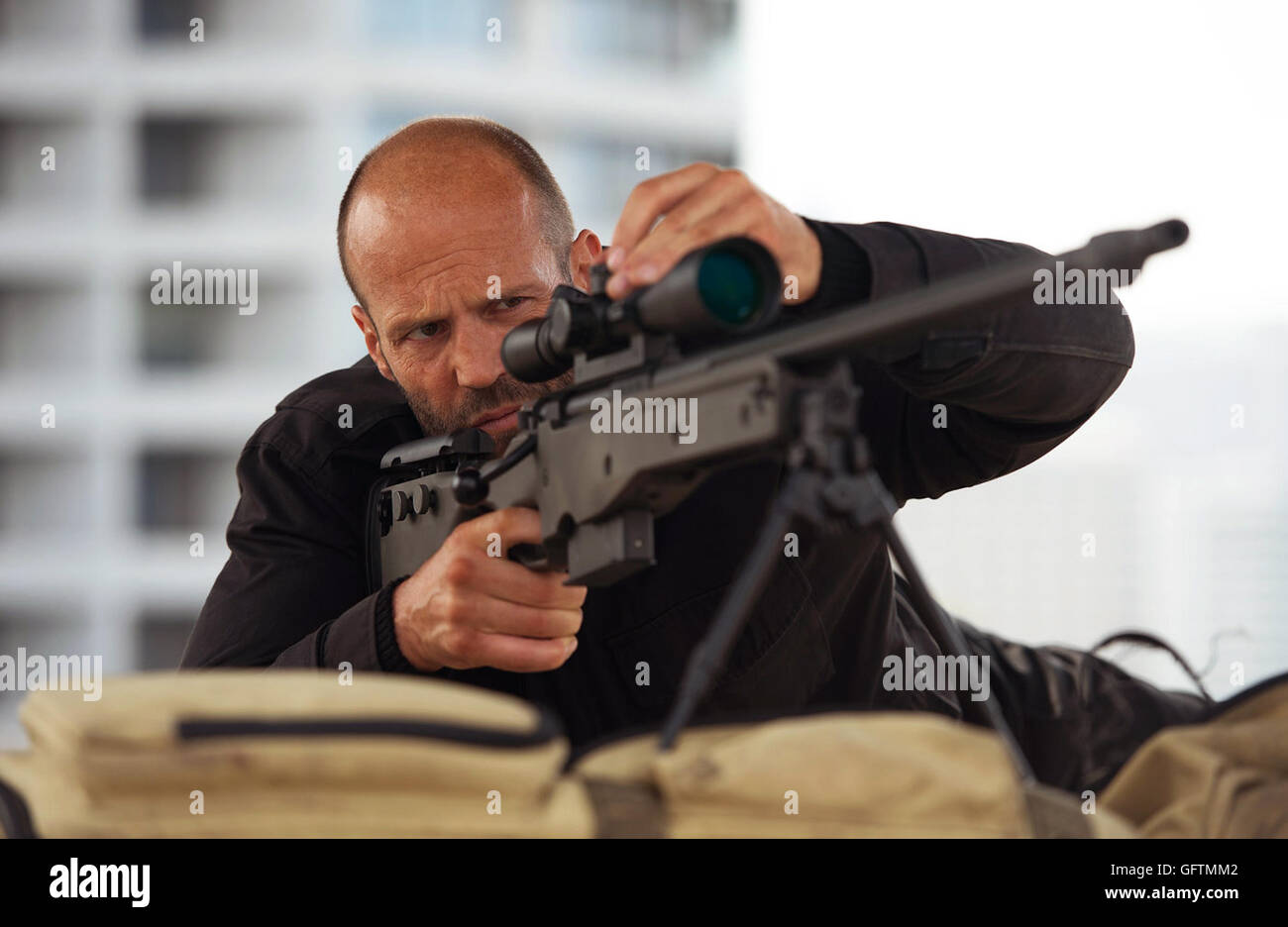 Mécanicien : Resurrection est un thriller d'action américain 2016 film réalisé par Dennis Gansel. Le film stars Jason Statham, Jessica Alba, Tommy Lee Jones, Michelle Yeoh, et Sam Hazeldine. Cette photo est pour un usage éditorial uniquement et est l'auteur de la société film et/ou le photographe attribué par le film ou la société de production et ne peut être reproduite que par des publications dans le cadre de la promotion du film ci-dessus. Un crédit obligatoire pour l'entreprise de film est nécessaire. Le photographe devrait également être portés lorsqu'il est connu. Banque D'Images