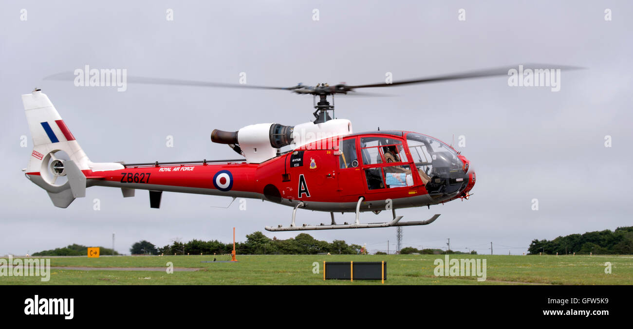 Départ de Gazelle Westlands RNAS Culdrose Journée de l'air 2016 Banque D'Images