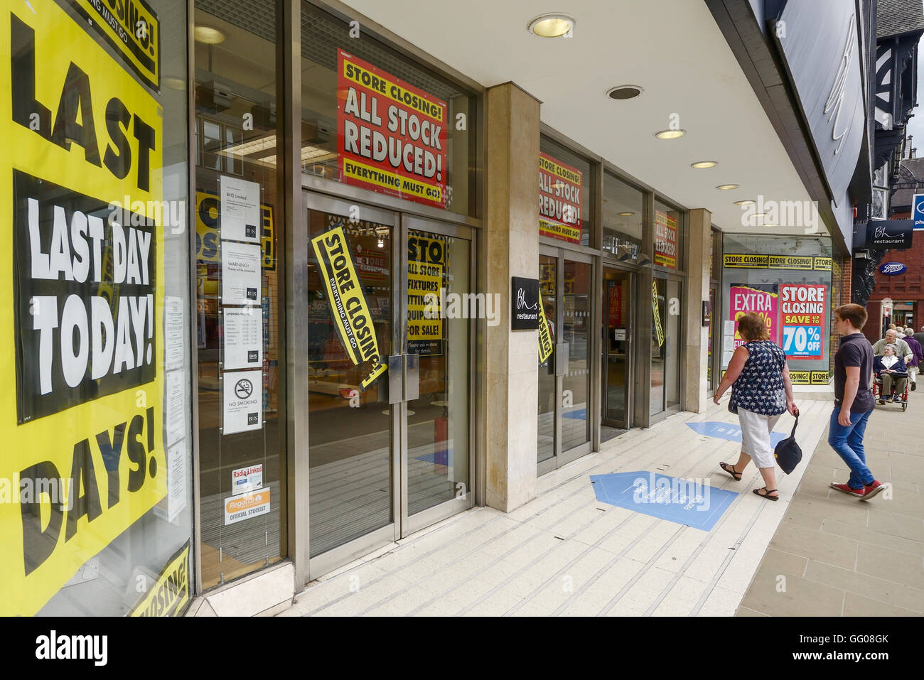 Chester, Royaume-Uni. 3 août 2016. Le dernier jour de négociation pour le store BHS sur Foregate Street. Crédit : Andrew Paterson/Alamy Live News Banque D'Images