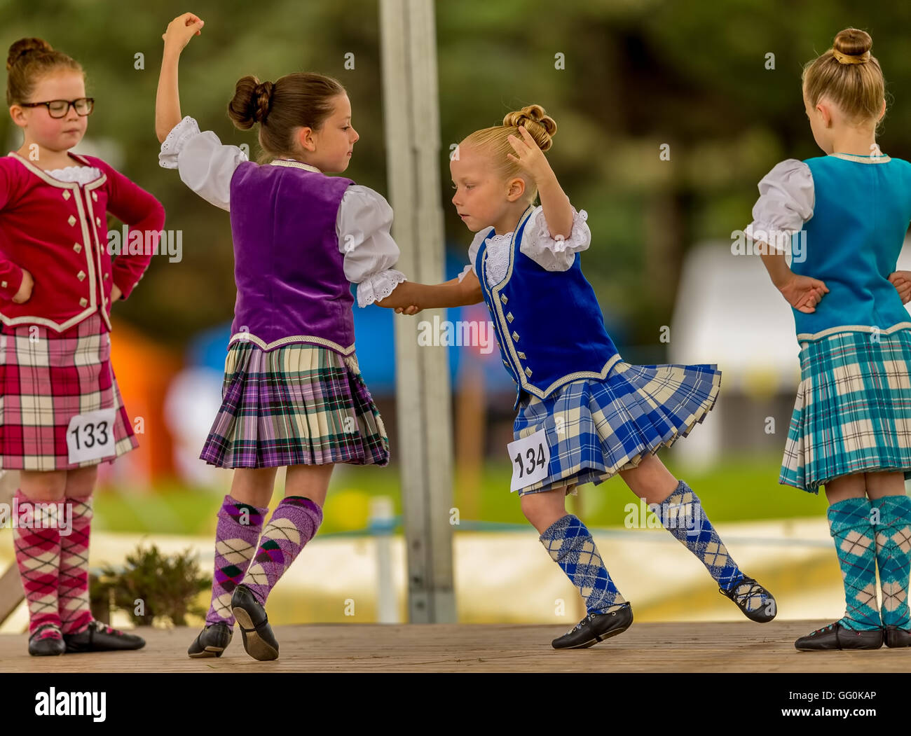 Dufftown, Moray, Ecosse, Royaume-Uni. 30 juillet 2016. C'est danse écossaise au sein de Dufftown Highland Games. Banque D'Images
