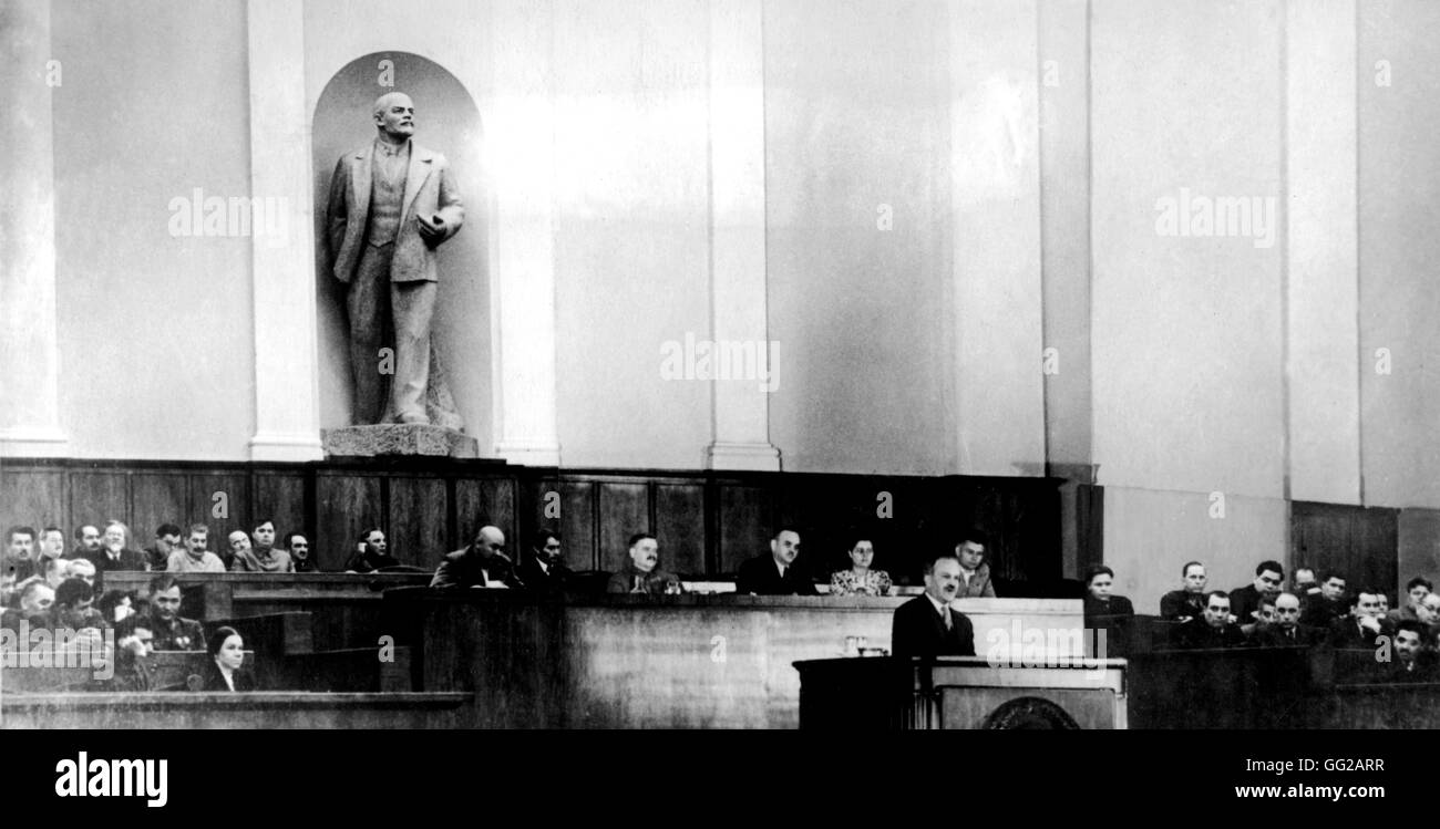 La ratification de l'Accord anglo-soviétique URSS 1942 - La Première Guerre mondiale Banque D'Images