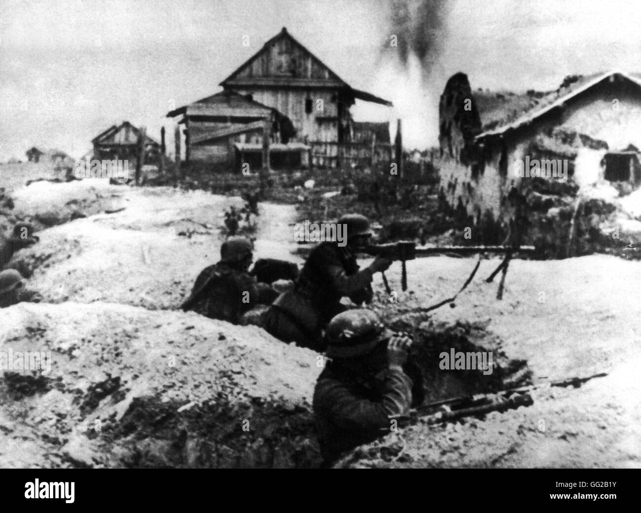 Les soldats allemands dans les tranchées qu'ils ont creusé dans la banlieue de Stalingrad, 18 novembre 1942, l'URSS Seconde Guerre mondiale Guerre mondiale archives nationales, Washington Banque D'Images