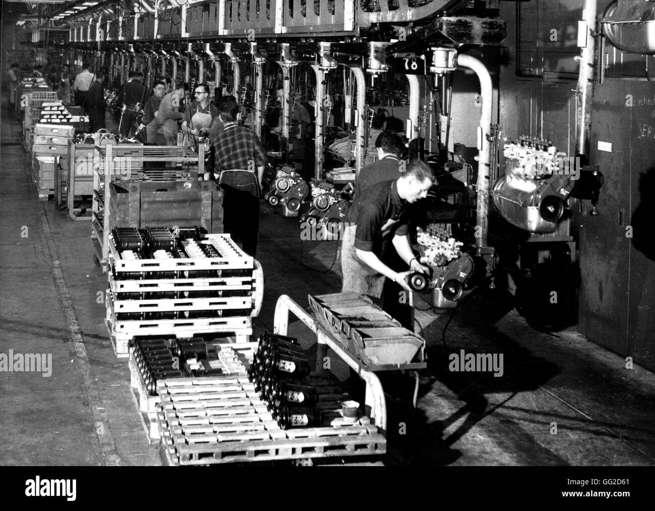 Stade national Renault-gestion. L'usine de Cléon. Ligne de production de moteurs 20e siècle France Banque D'Images