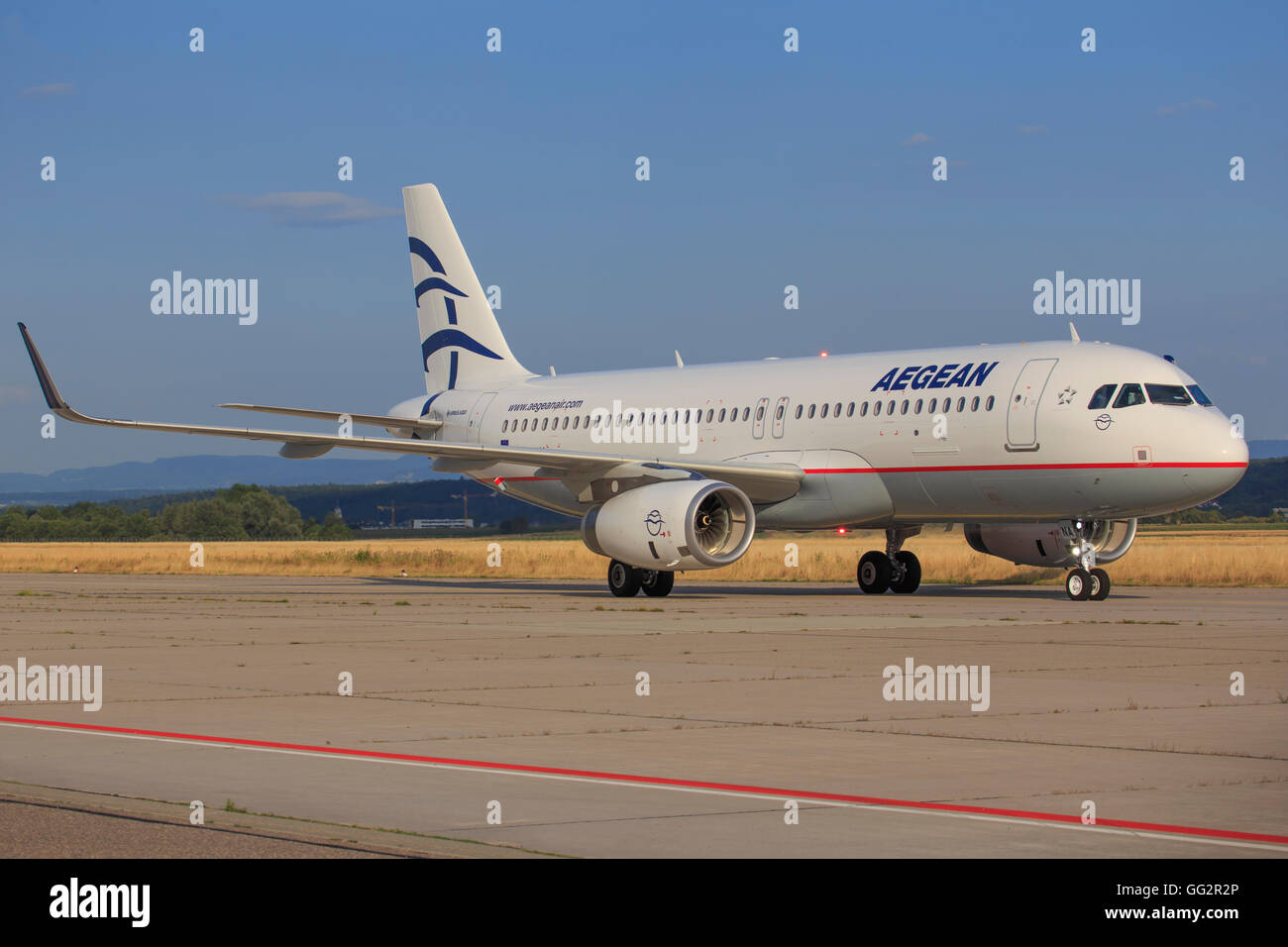 Stuttgart/Allemagne 12 Mars 2015 : mer 320 à l'aéroport de Stuttgart. Banque D'Images