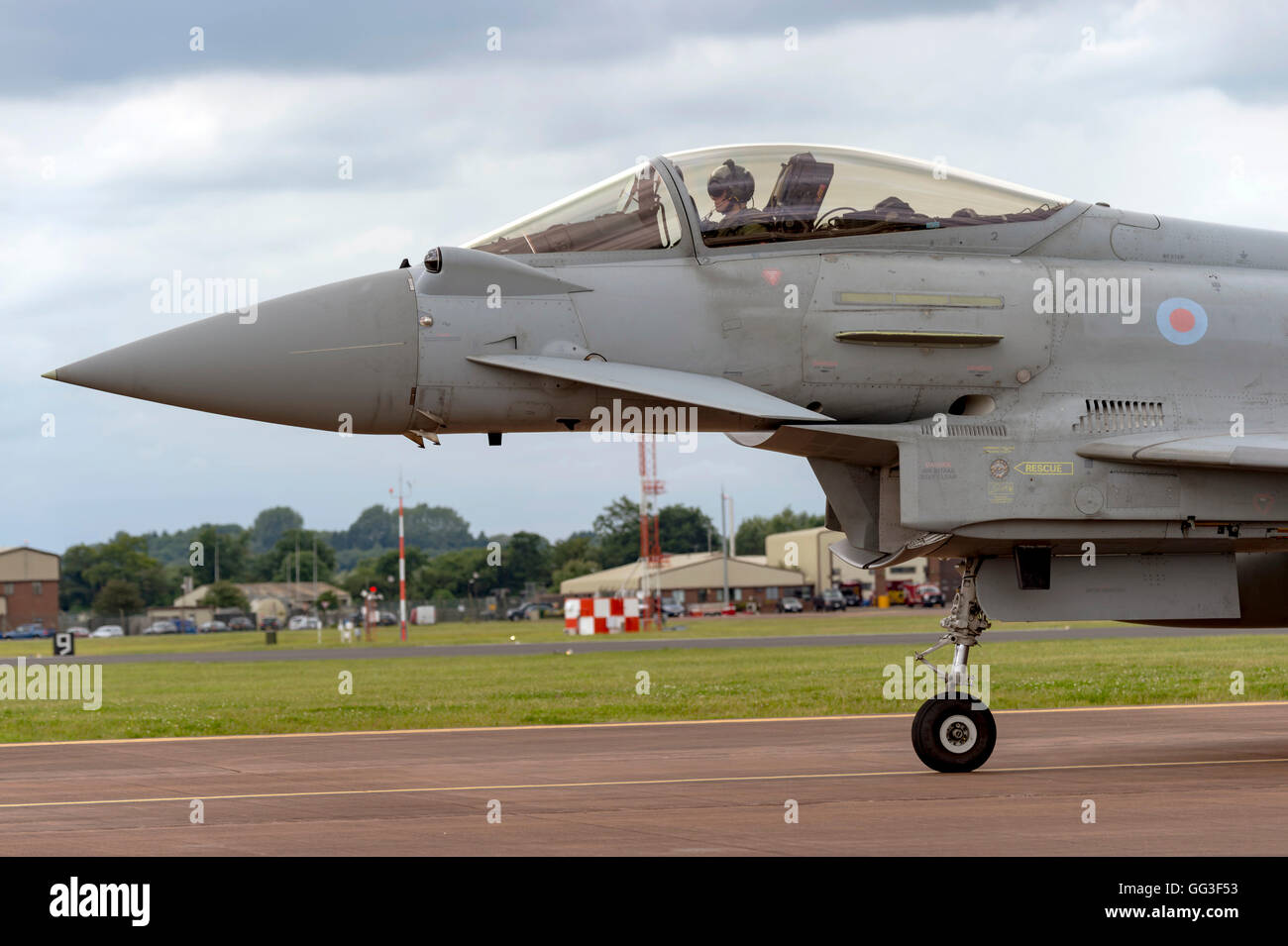 L'Eurofighter Typhoon RGF4, ZK329, Royal Air Force, au Royal International Air Tattoo 2016 Banque D'Images