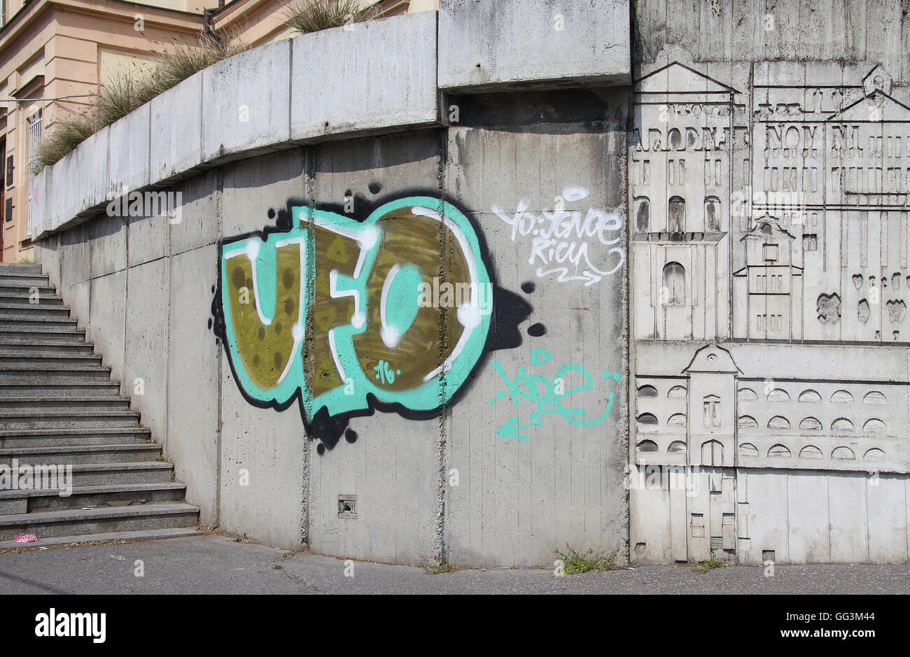 Graffiti OVNI à Bratislava Banque D'Images