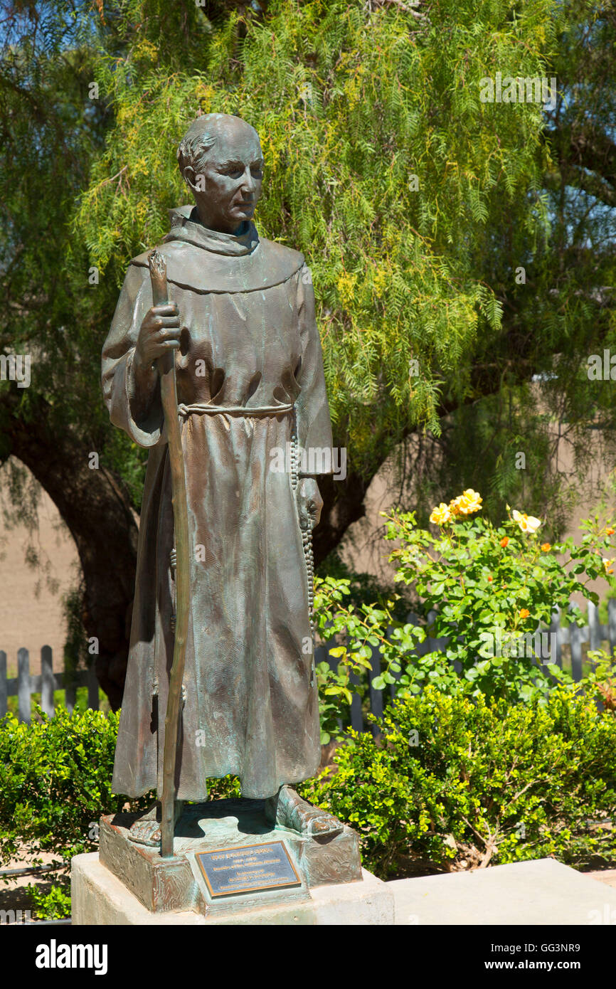 Père Serra statue, la Mission de San Juan Bautista, San Juan Bautista, California Banque D'Images