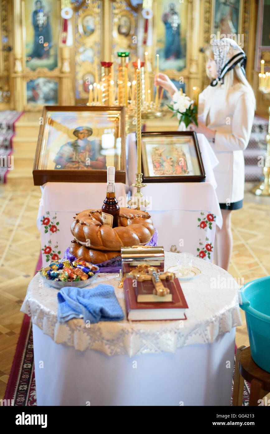 Intérieur de l'Église Orthodoxe magnifique à l'intérieur Banque D'Images