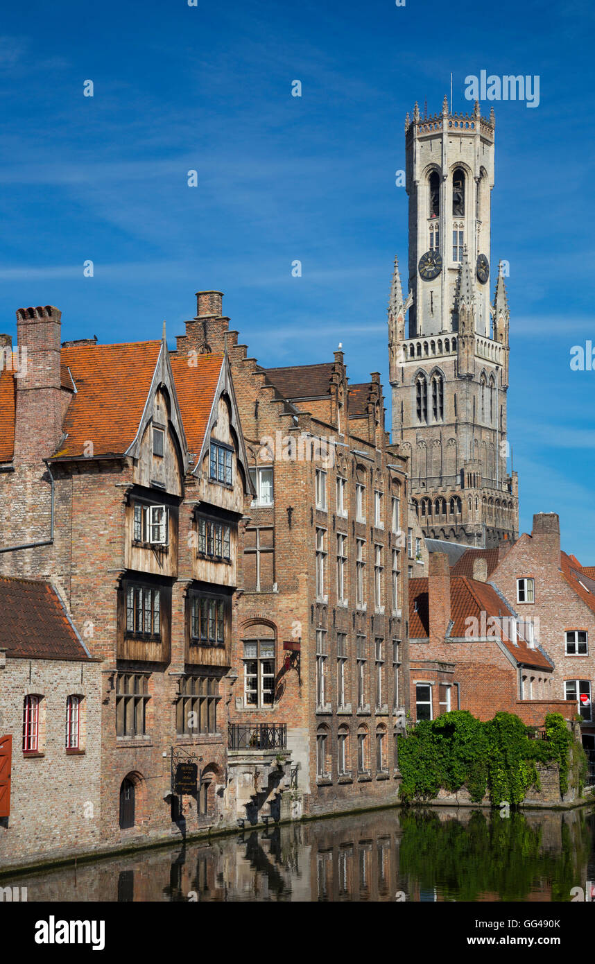 Vue depuis le Rozenhoedkaai à Bruges, Belgique Banque D'Images