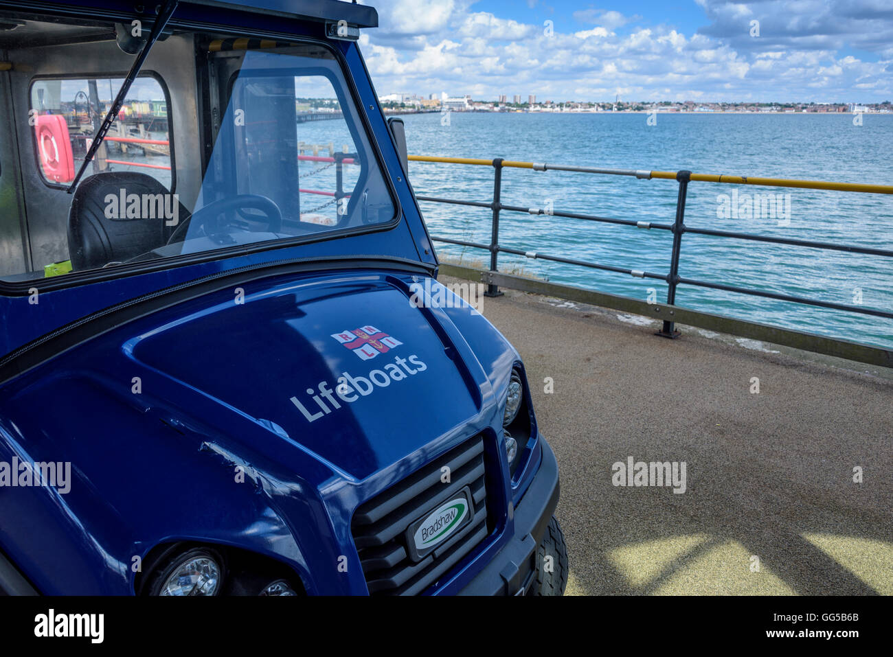 Bateaux de sauvetage de la RNLI, voiture électrique. Banque D'Images