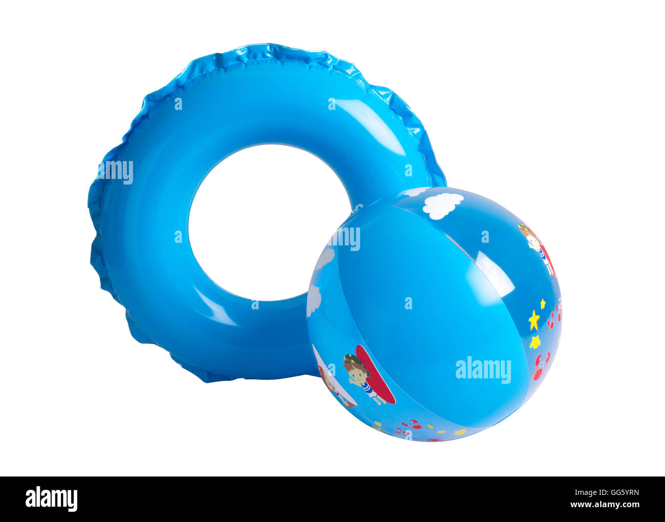 Ballon de plage gonflable et circle isolé sur fond blanc Banque D'Images