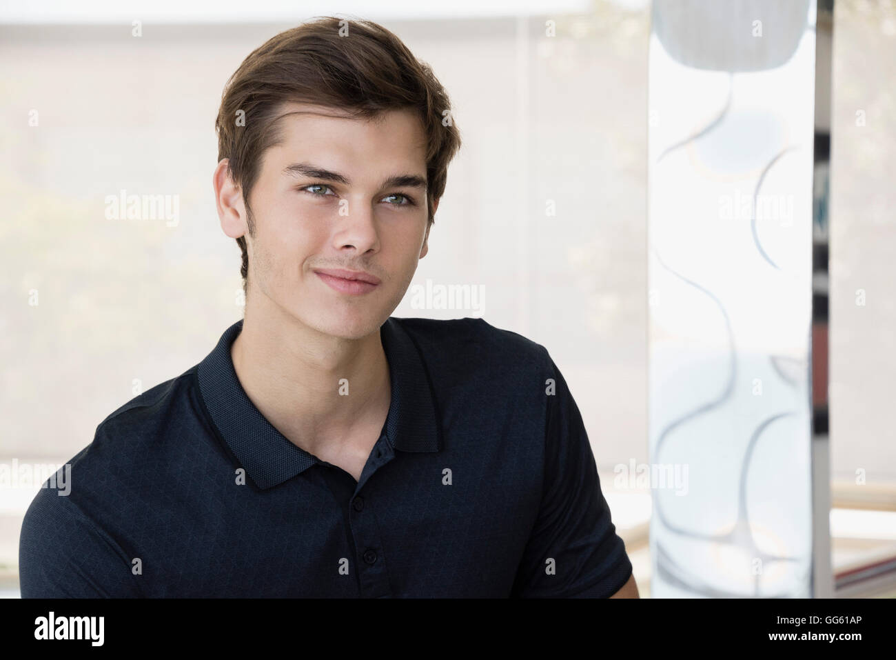 Portrait of a young man at home Banque D'Images