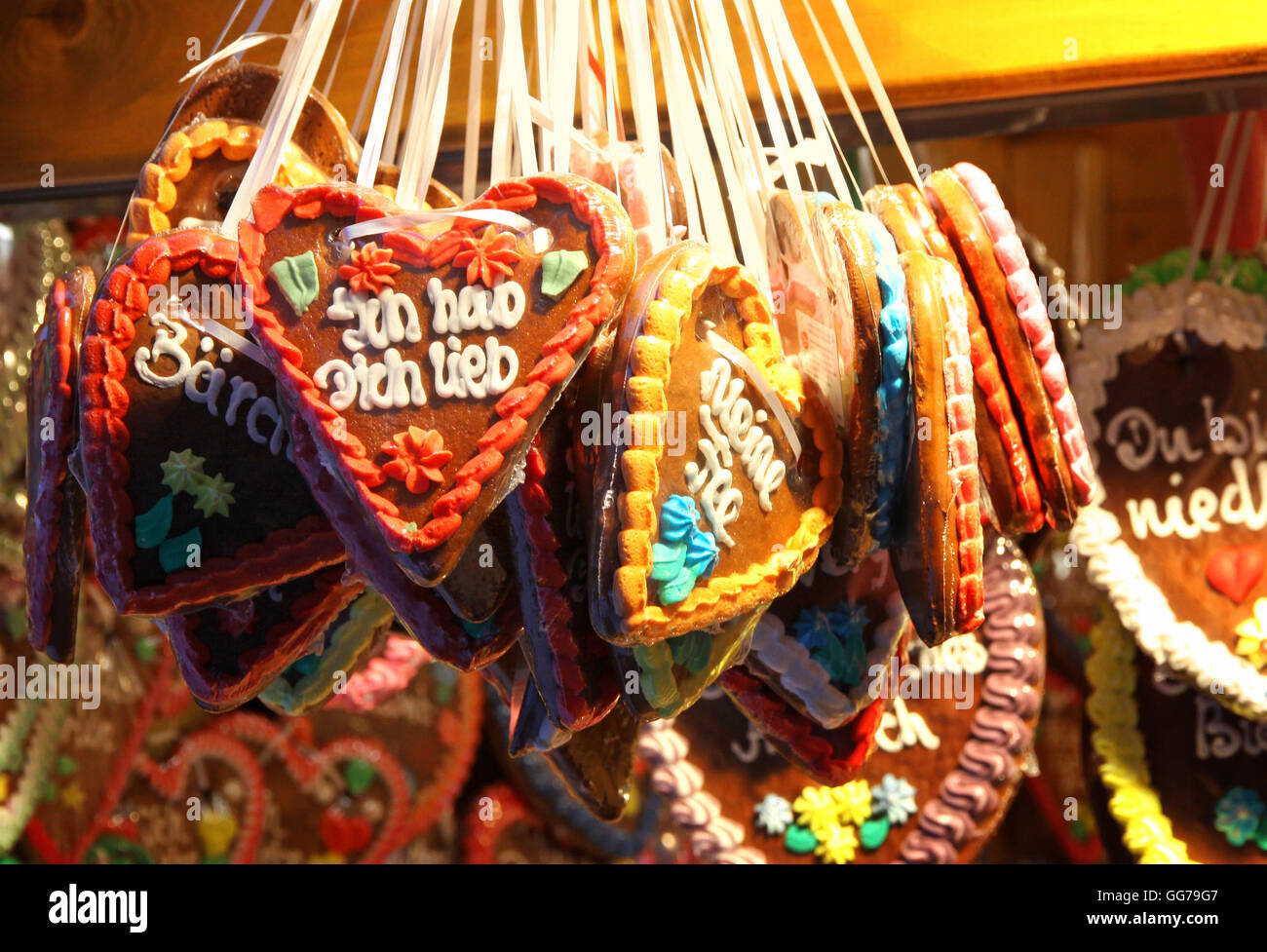 D'épices artisanal traditionnel allemand cœur utilisé comme décoration de Noël Banque D'Images