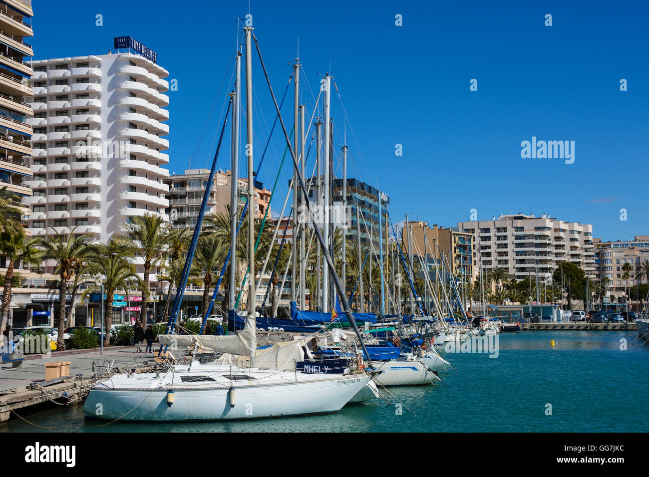 Tryp Palma Bellver, hotel, Paseo Marítimo, 11, 07014 Palma de Majorque - Espagne, - et d'autres hôtels de grande hauteur donnant sur la marina Banque D'Images