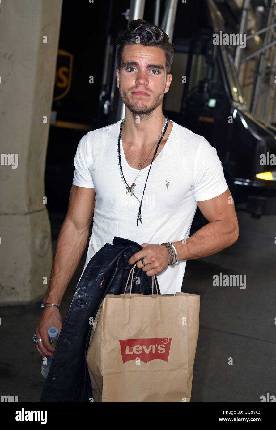 Jj julius son jokull juliusson kaleo celebrity candids wed paparazziec