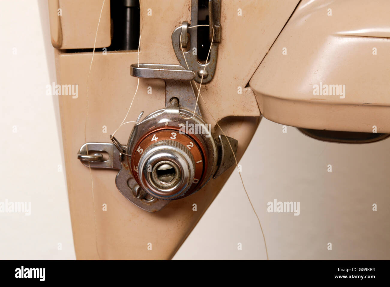1960 Singer Sewing Machine Photo Stock Alamy