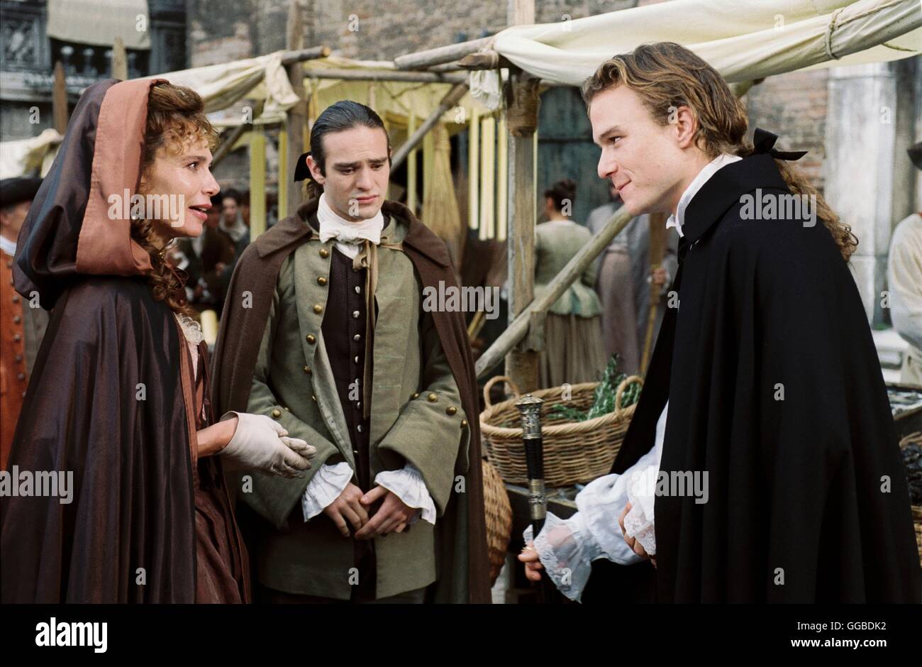 Lasse Hallström CASANOVA USA 2005 Andrea (LENA OLIN), Giovanni (Charlie Cox) et Casanova (Heath Ledger) Régie : Hallstrm Banque D'Images