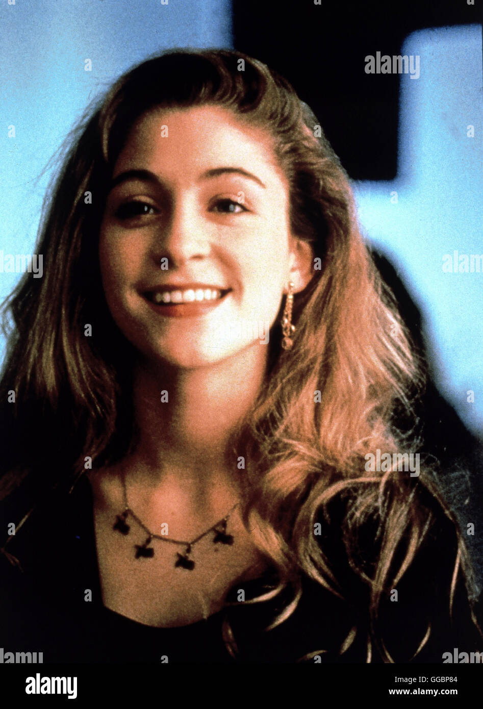 STIMME DES TODES / Lisa USA 1990 / Gary A. Sherman Die 14jährige Lisa (STACI KEANAN) wird von ihrer Mutter streng behütet. Lisa Doch endlich mal se mit Jungs ausgehen. Bei einem harmlosen Flirt am Telefon lernt Sie den schönen Richard kennen. Für Sie selbst ist zwar zu alt - Richard aber vielleicht der richtige il Richard Freund für ihre Mutter... Regie : Gary A. Sherman aka. Lisa Banque D'Images