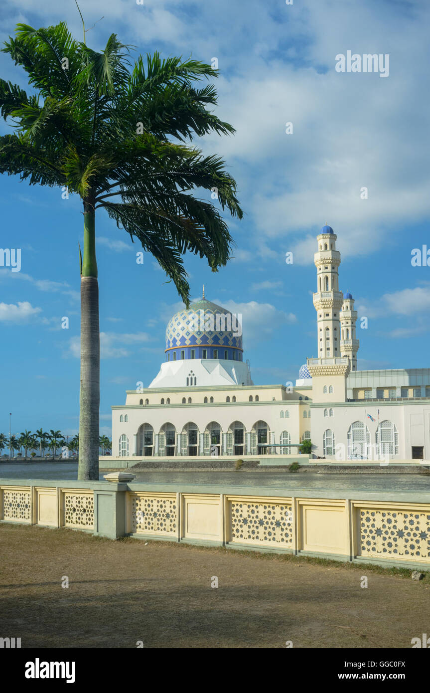 La mosquée de la ville, Kota Kinabalu, Malaisie Bornéo. Banque D'Images