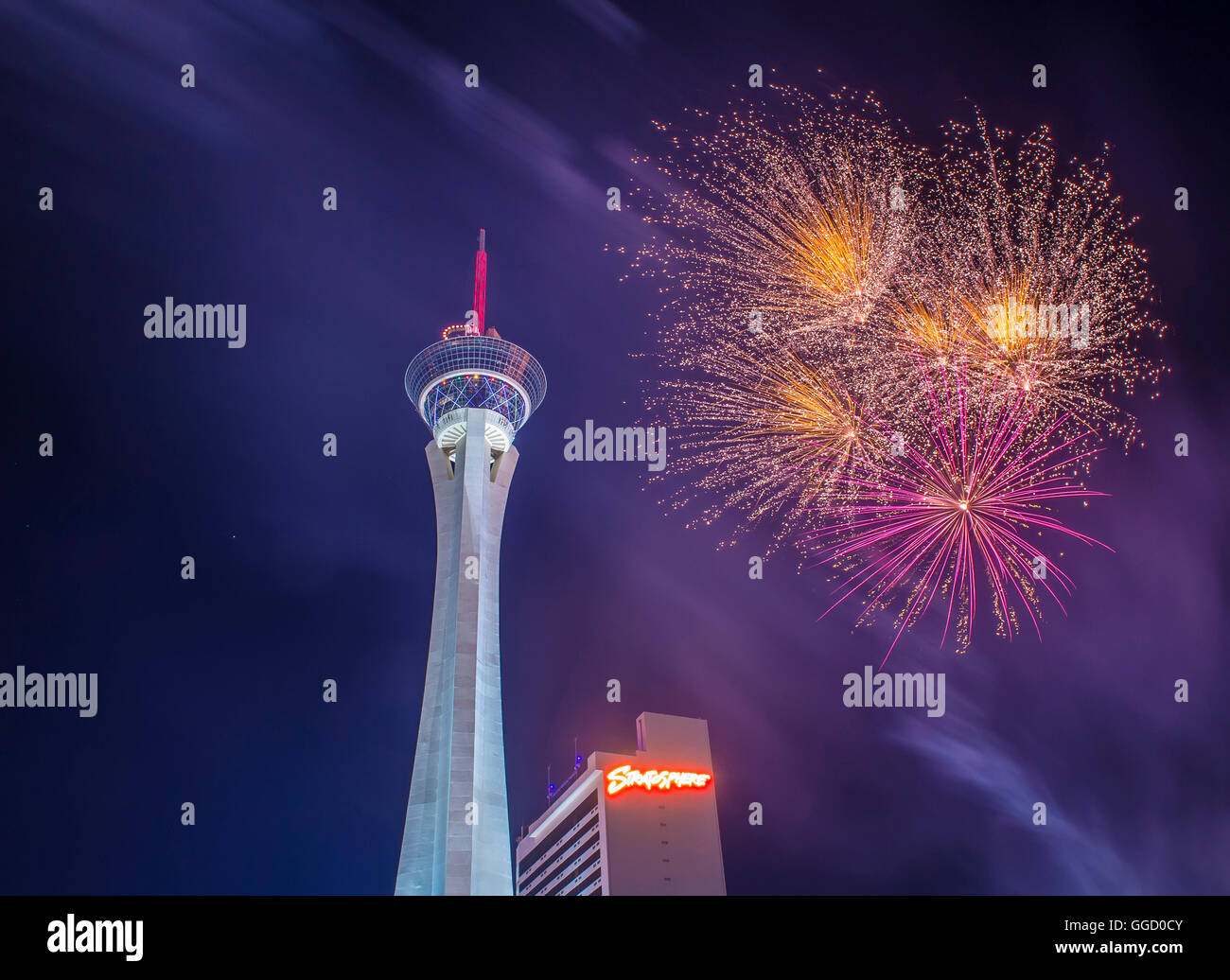 La stratosphère tower d'artifice dans le cadre de la célébration du 4 juillet à Las Vegas Banque D'Images