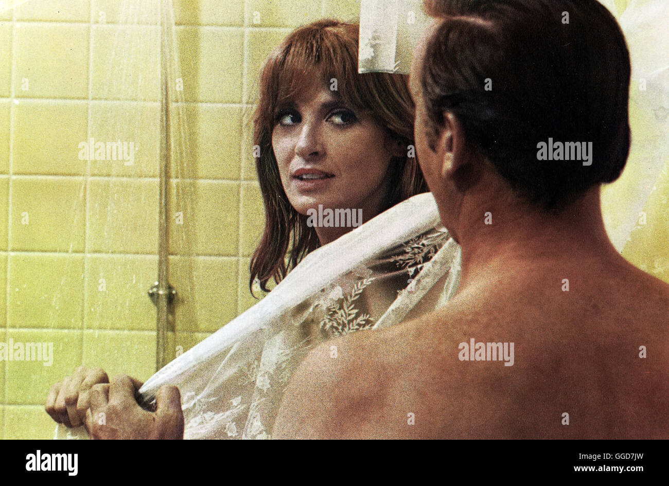 VIVRE POUR VIVRE / Vivre pour vivre FRA 1967 / Annie Girardot und Yves Montand alias. Vivre pour vivre Banque D'Images
