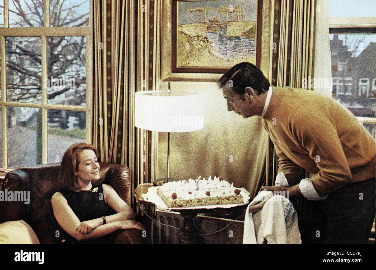 VIVRE POUR VIVRE / Vivre pour vivre FRA 1967 / Annie Girardot und Yves Montand alias. Vivre pour vivre Banque D'Images