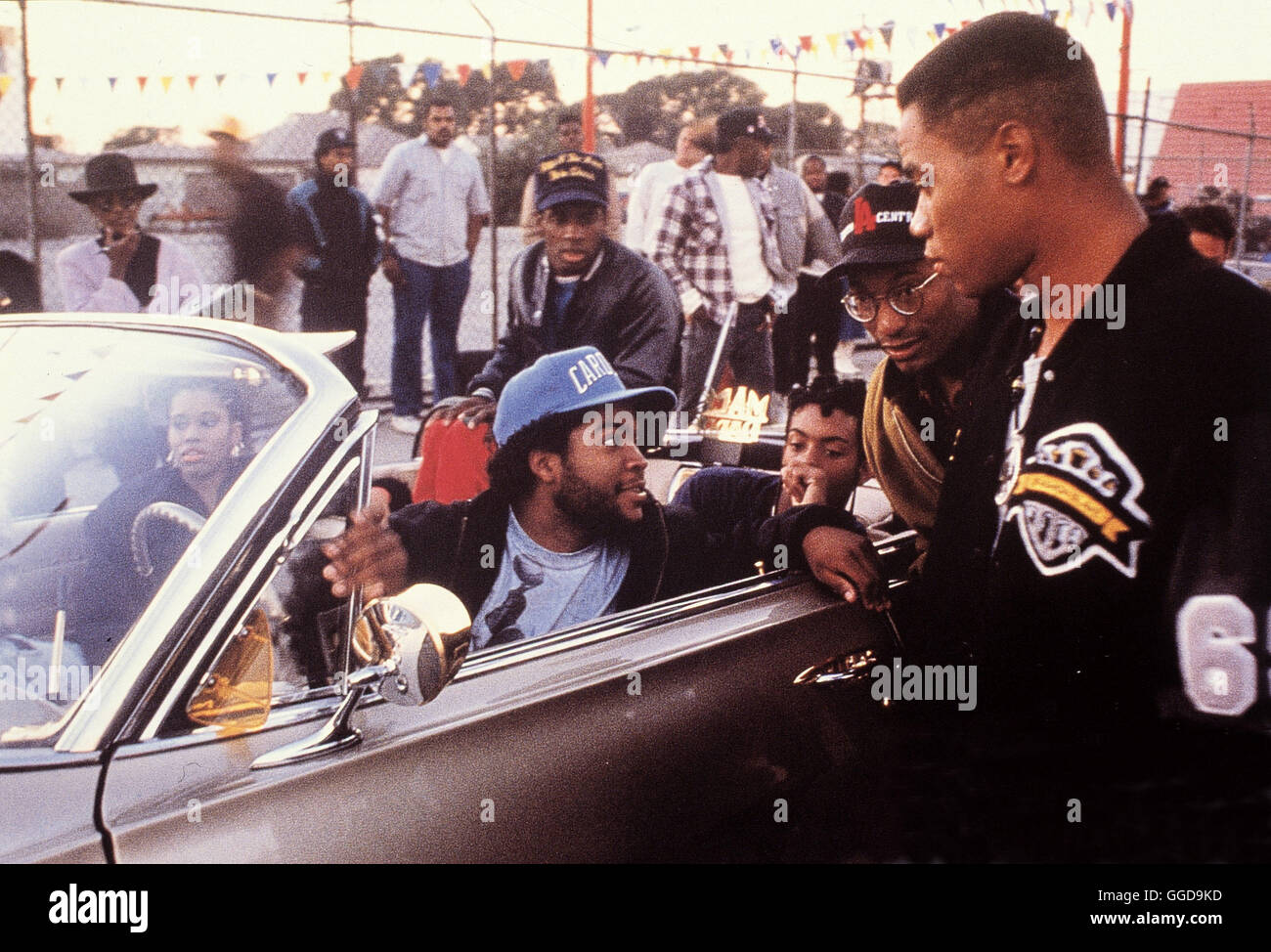 BOYZ 'N the Hood - JUNGS IM VIERTEL / Boyz 'N the Hood USA 1991 / John  Singleton Voir mit ICE CUBE (pâte Boy), Cuba Gooding Jr. (Tre Styles) und  Réalisateur John