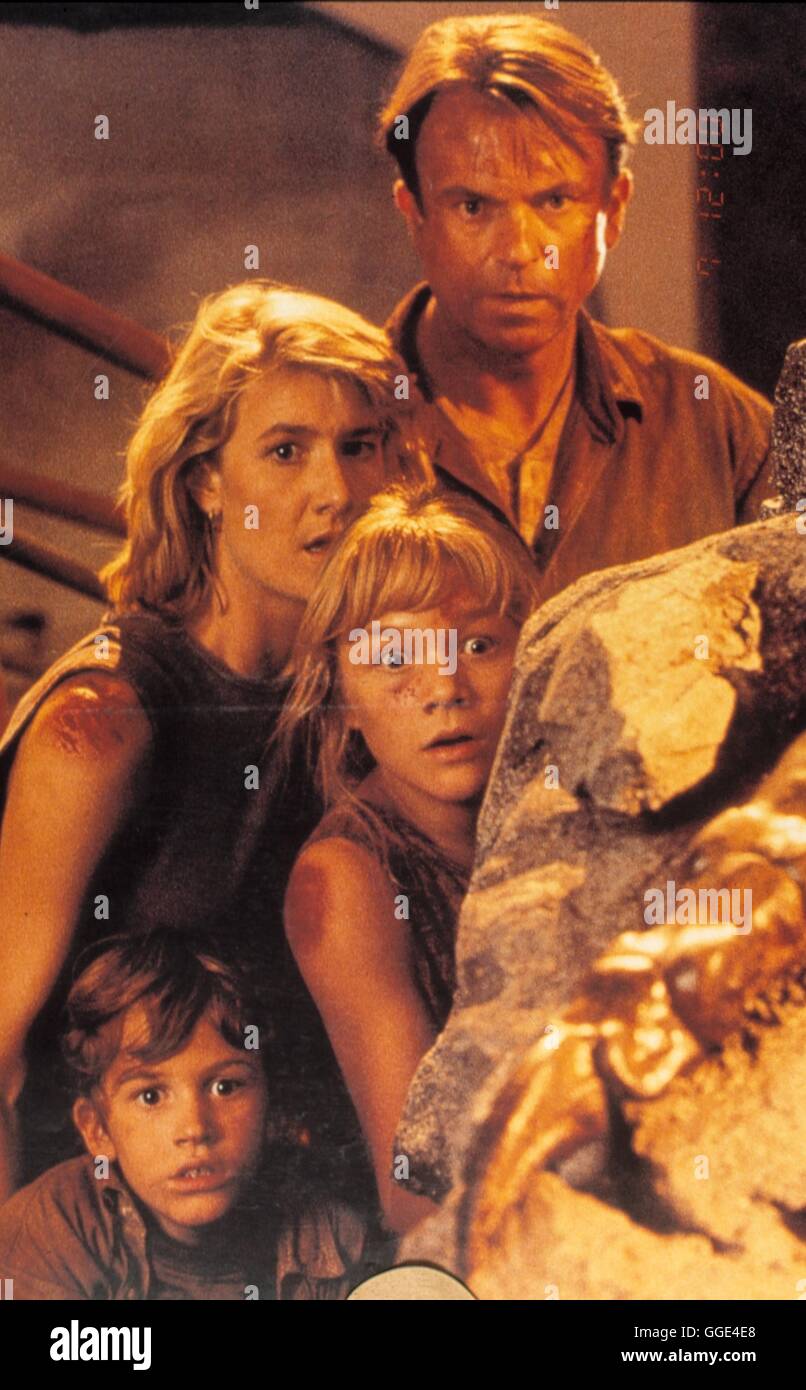 JURASSIC PARK Jurassic Park / USA 1993 / Steven Spielberg Laura Dern, JOSEPH MAZELLO, ADRIANA RICHARDS, Sam Neill dans 'Jurassic Park'.1993. Regie : Steven Spielberg aka. Jurassic Park Banque D'Images