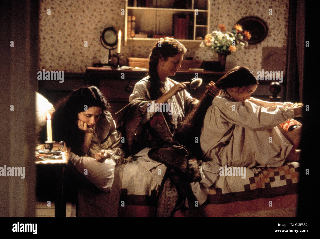 BETTY und ihre SCHWESTERN / Little Women USA 1994 / Gillian Armstrong TRINI ALVARADO (Margaret mars), Susan Sarandon (mars) by Reijsje in Winona Ryder, Josephine (mars) Régie : Gillian Armstrong aka. Peu de femmes Banque D'Images