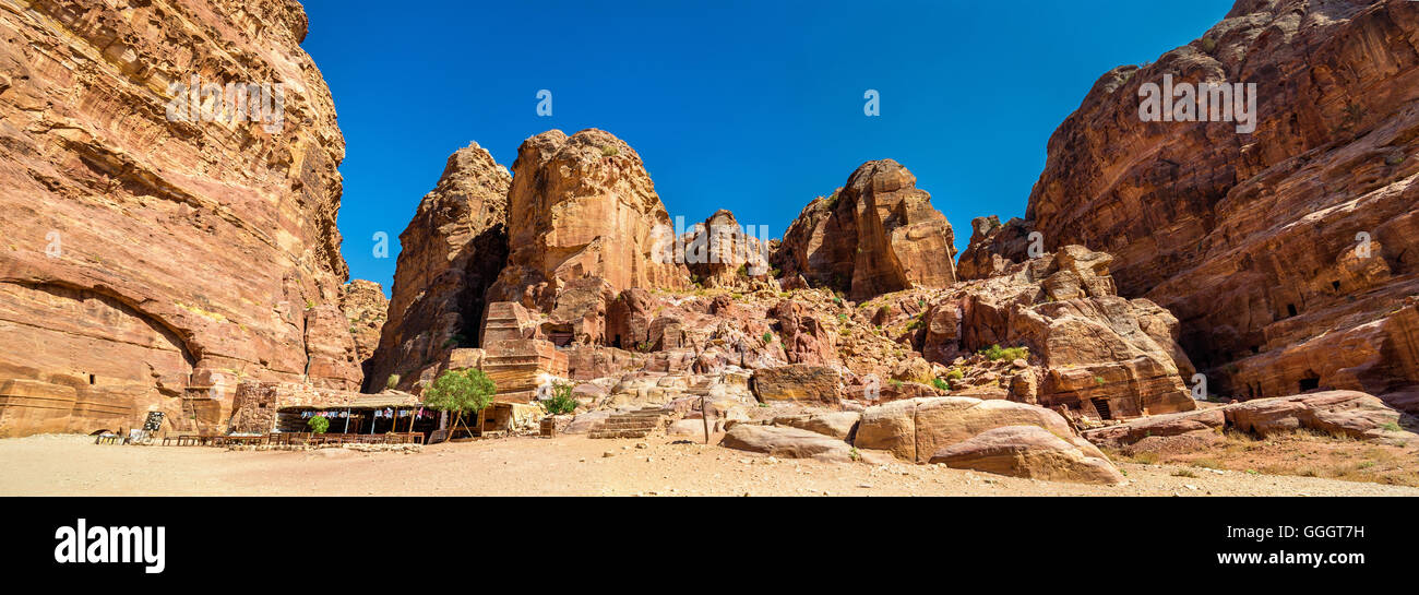 Vue des ruines antiques à Pétra Banque D'Images