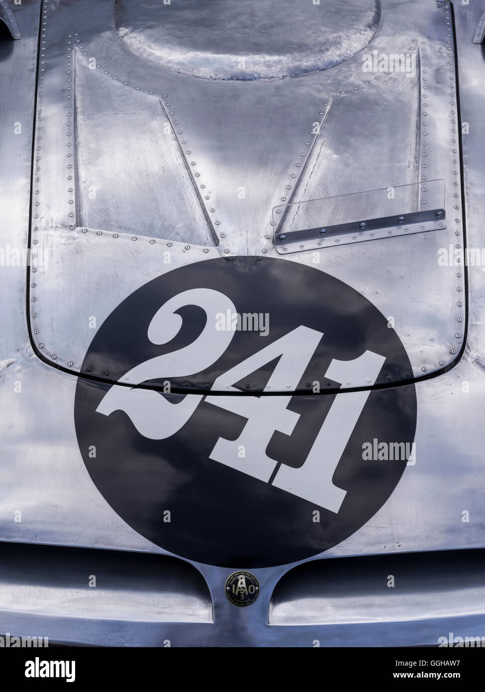 ISO 1964 Bizzarini A3C, RAC TT Célébration, Goodwood Revival 2014, course Sport, voiture de collection, Goodwood, Chichester, Sussex, Angleterre Banque D'Images