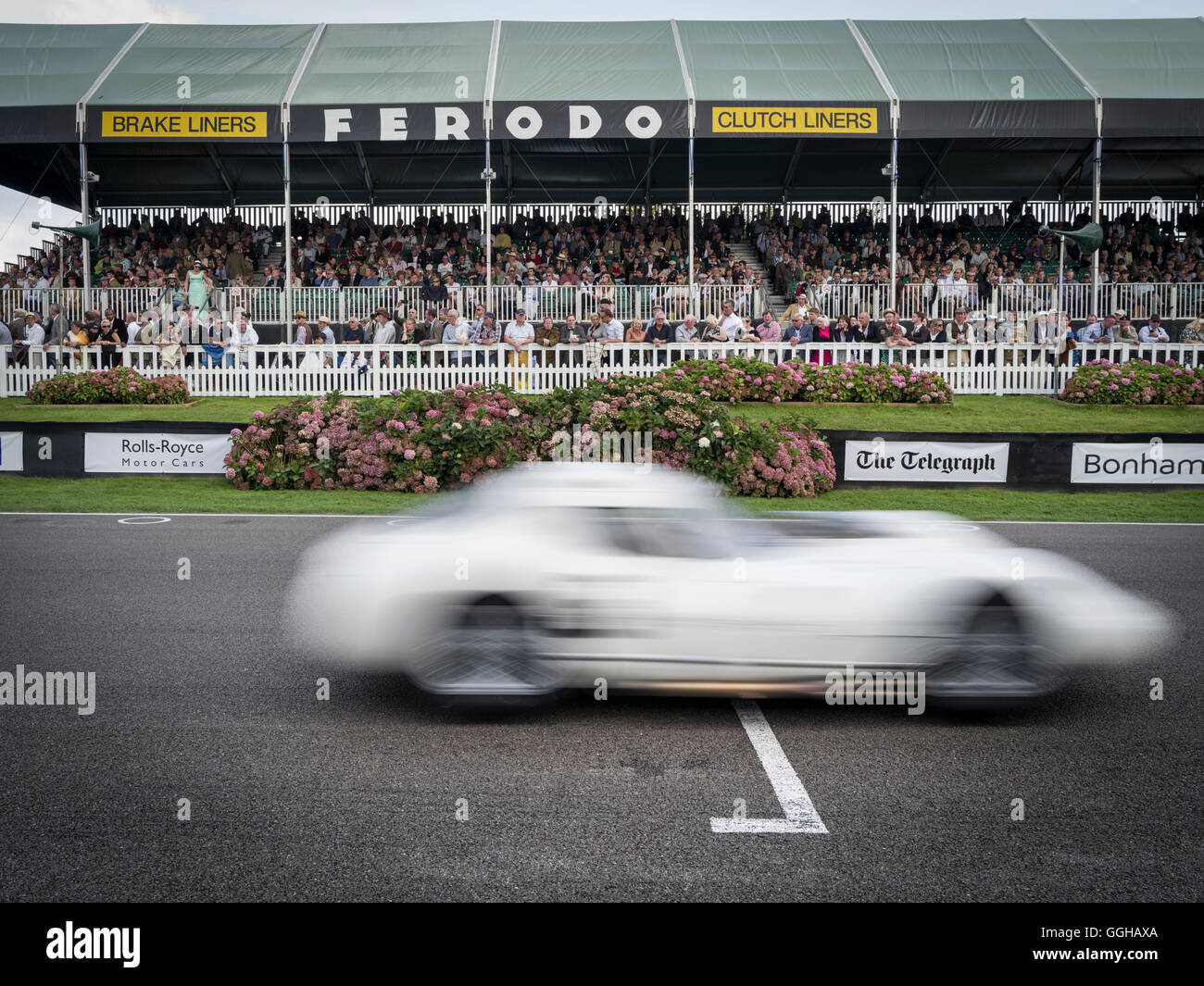 1962 Maserati Tipo 151 TT RAC, célébration, Goodwood Revival 2014, course Sport, voiture de collection, Goodwood, Chichester, Sussex, Angleterre Banque D'Images