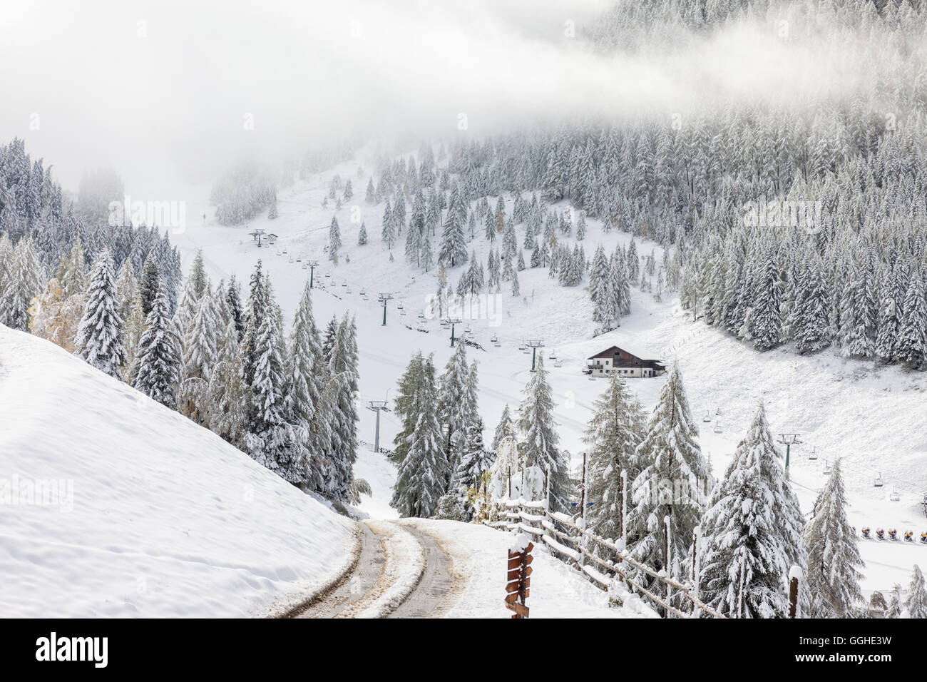 Géographie / voyages, Italie, Tyrol du Sud, près du sentier de randonnée de neige sur le Moareggalm Klausberg dans la vallée de l'AHRN (Ahrntal) , Additional-Rights Clearance-Info-Not-Available- Banque D'Images