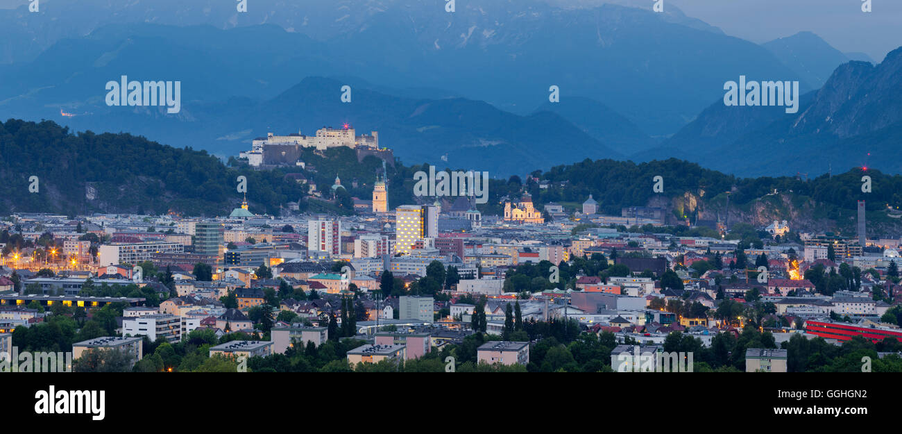 Vue sur Salzbourg, Hohe Feste, Salzbourg, Autriche Banque D'Images