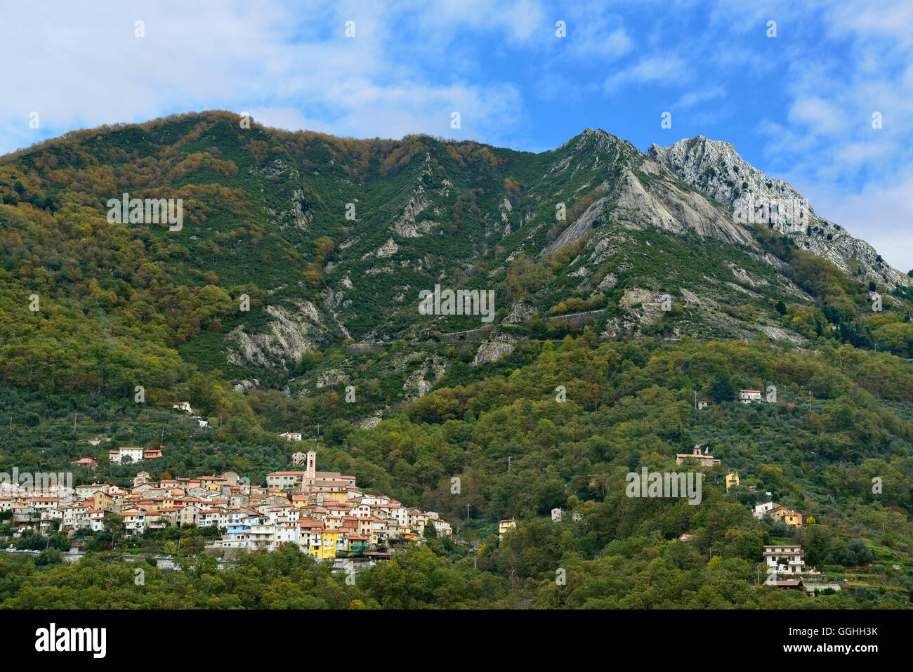 Village de montagne, Antona, Alpes Apuanes, Tuskany, Italie Banque D'Images