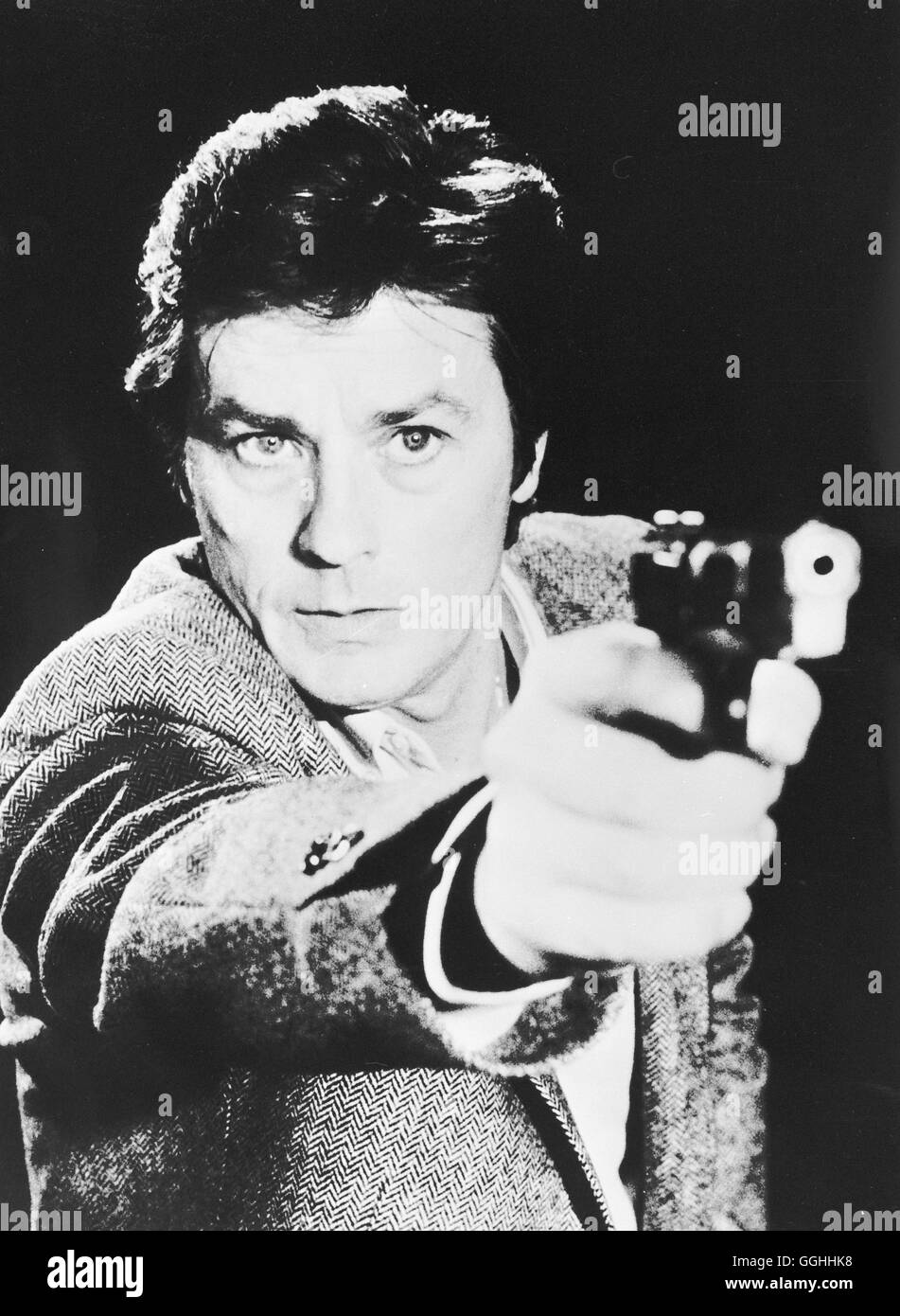 KILLER stellen sich nicht vor / Trois hommes un abandonner FRA 1980 / Jaques Deray Der Zocker Gerfaut (Alain Delon) gerät auf die von Todesliste Konzernbesitzers... Regie : Jacques Deray aka. Trois hommes A Abandonner Banque D'Images