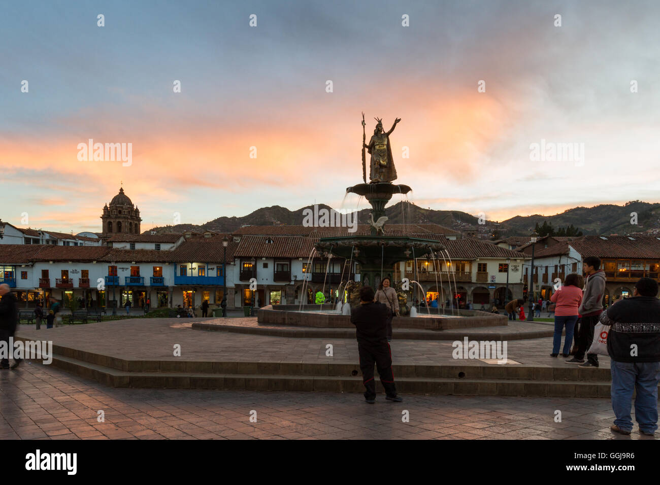 Cusco, Pérou - 13 mai : Fontaine de l'Inca Pachacutec dans la Plaza de Armas de Cusco. 13 mai 2016, Cusco au Pérou. Banque D'Images