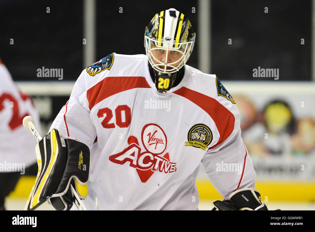 Miika Wiikman du GMB Nottingham Panthers pendant le réchauffage. Banque D'Images