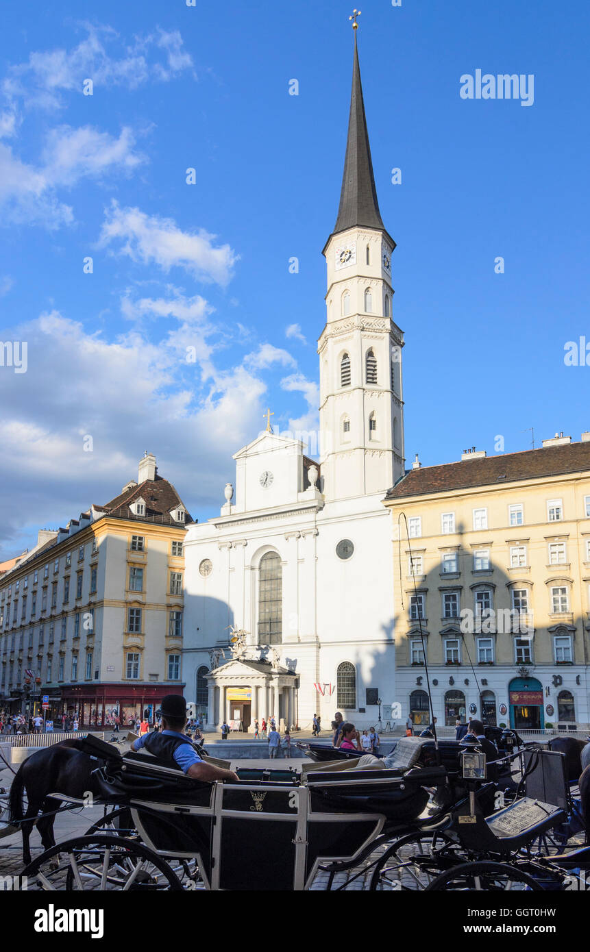 Wien, Vienne : église Michaelerkirche, Fiaker (cheval), l'Autriche, Wien, 01. Banque D'Images