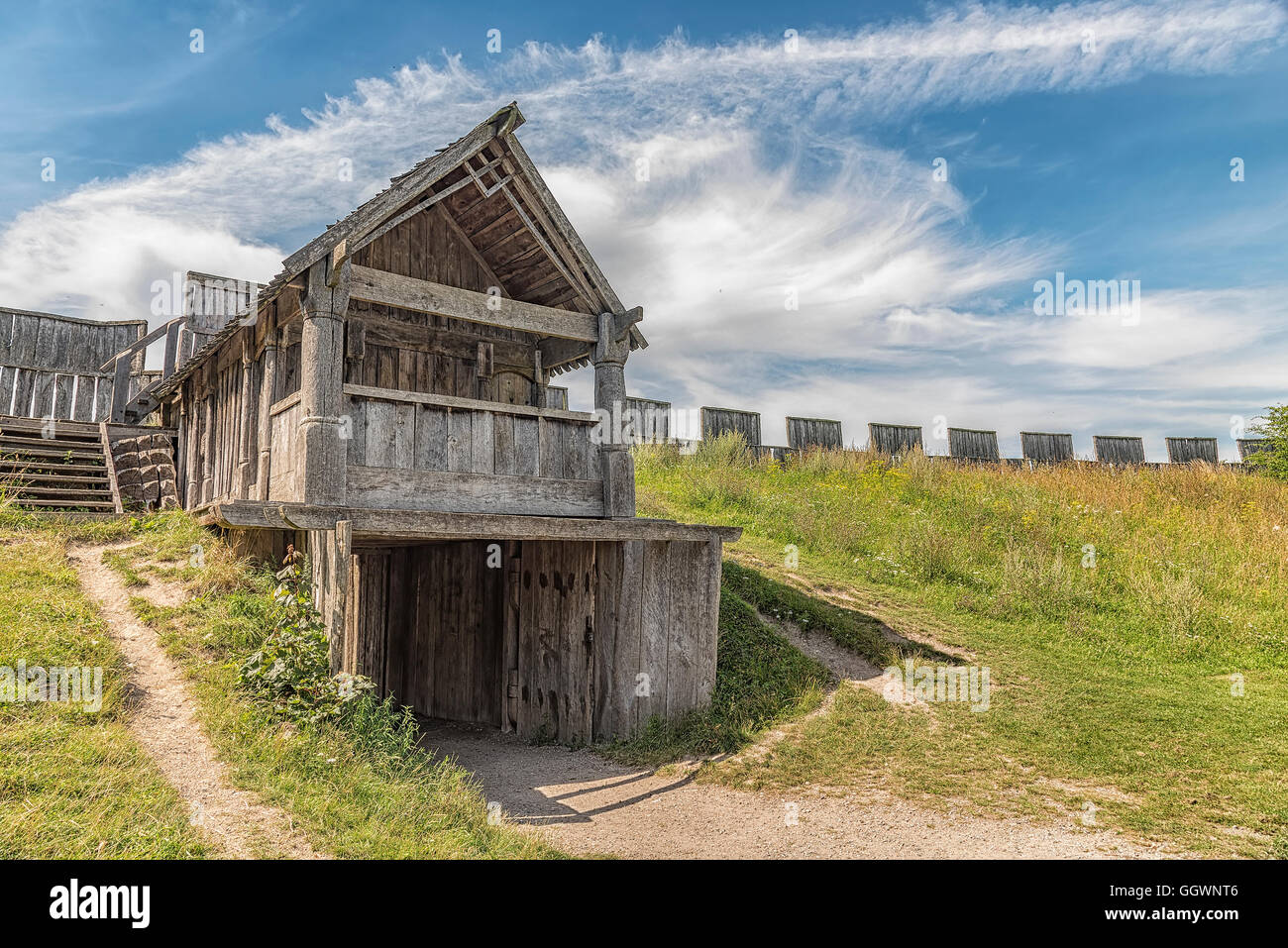 Une image d'un fort viking en bois reconstruit appelé trelleborg dans la ville suédoise du même nom. Banque D'Images