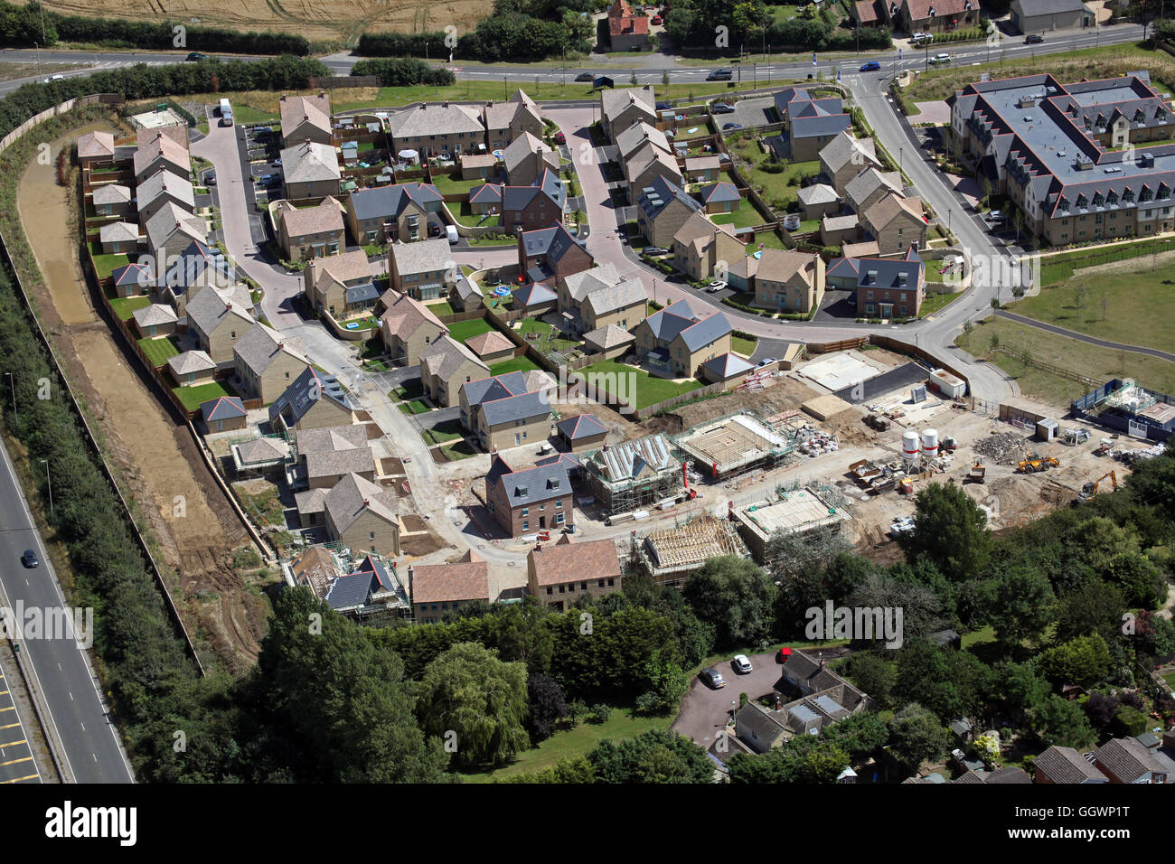 Vue aérienne de nouveau cher executive homes en construction à Kingston Bagpuize, Oxfordshire, UK Banque D'Images