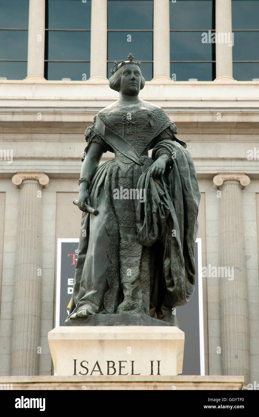 Isabel II Statue - Madrid - Espagne Banque D'Images