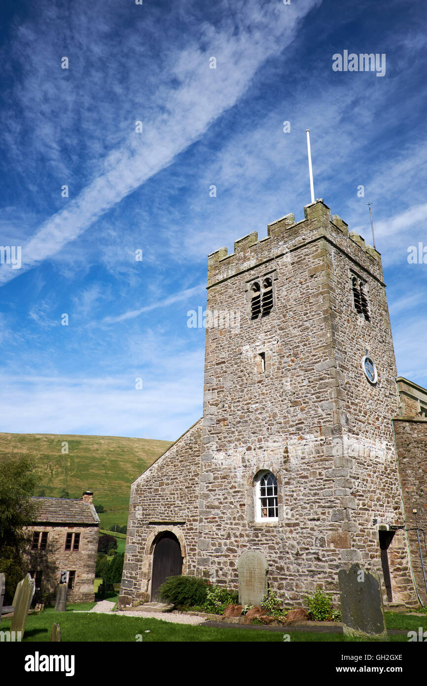 St Andrew's Church se trouve dans le village de Dent, Cumbria, Angleterre. C'est une paroisse anglicane Église dans le doyenné de Kendal, UK Banque D'Images
