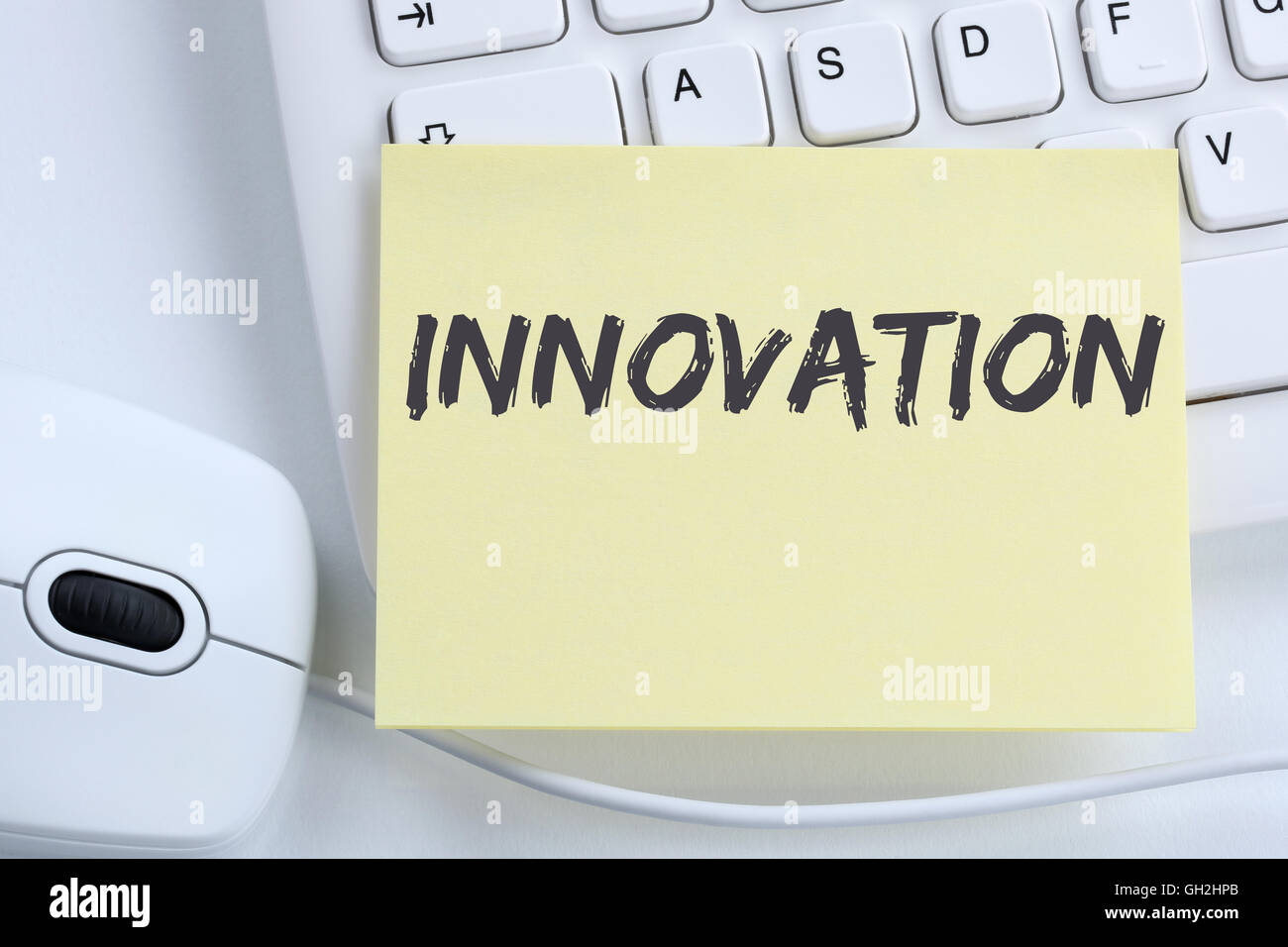 Idée d'innovation d'affaires gagnant succès succès leadership innovation concept bureau créativité clavier de l'ordinateur Banque D'Images