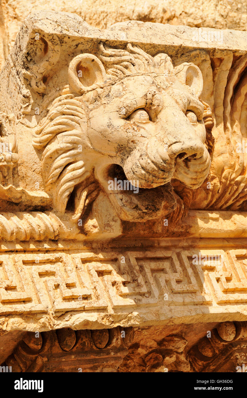 Géographie / voyages, Liban, tête de lion sur le champ de fouilles de Baalbek, vallée de la Bekaa, au Moyen-Orient, à l'Est, Additional-Rights Clearance-Info-Not-Available- Banque D'Images