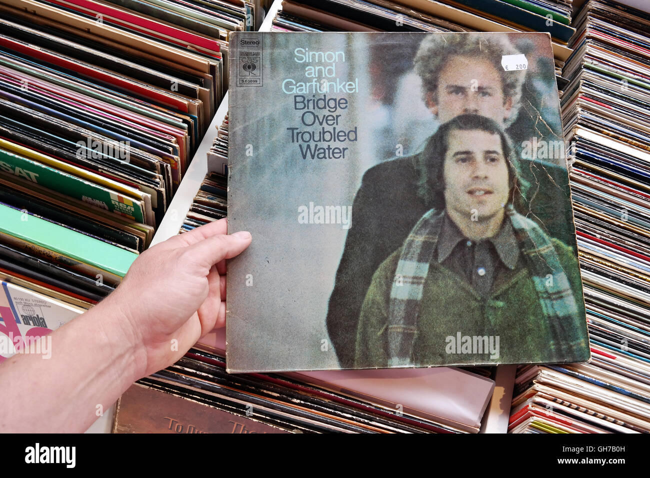 Simon and Garfunkel Album : Bridge Over Troubled Water Banque D'Images