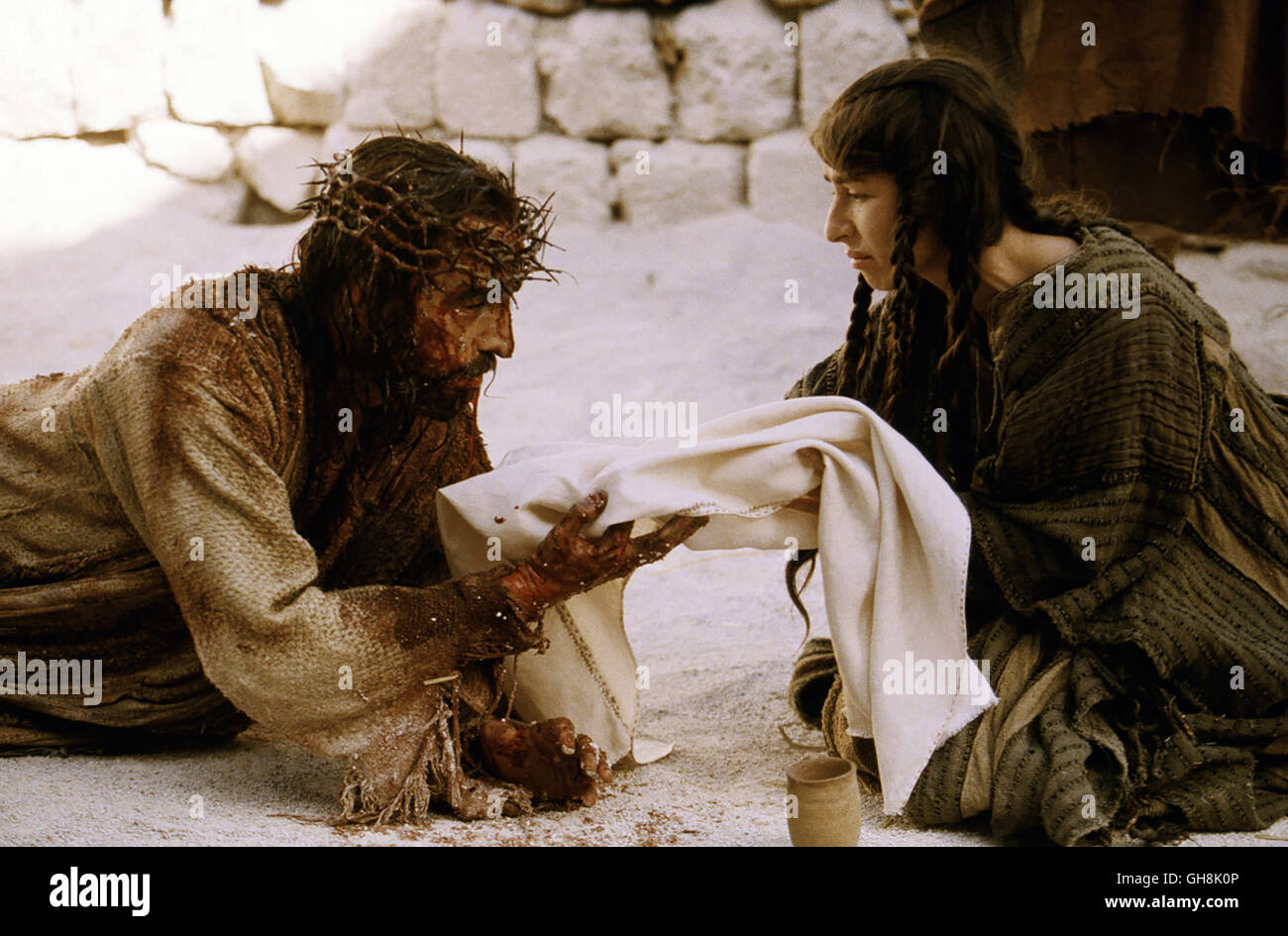 DIE PASSION CHRISTI / La Passion du Christ ITA/USA 2003 / Jésus de Mel Gibson (JIM CAVIEZEL) und SABRINA IMPACCIATORE (Seraphia) Régie : Mel Gibson aka. La Passion du Christ Banque D'Images