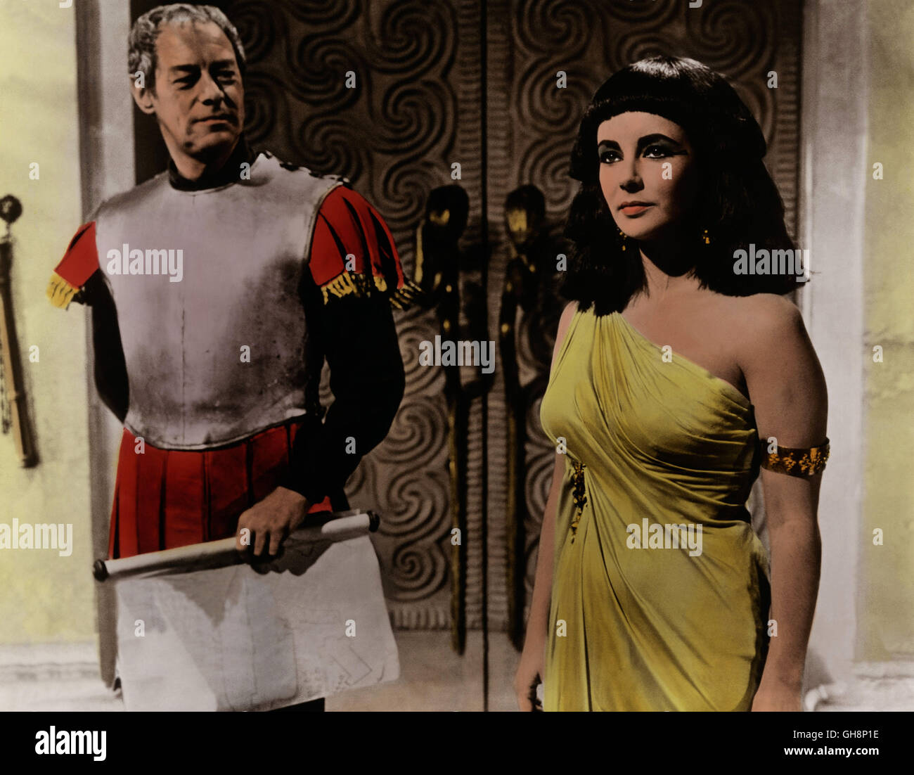 CLEOPATRA Cleopatra / USA 1963 / Joseph L.Mankiewicz, R. Mamoulia Jules César (REX HARRISON), Elizabeth Taylor (Cleopatra) Régie : Joseph L.Mankiewicz, R. Mamoulia aka. Cleopatra Banque D'Images