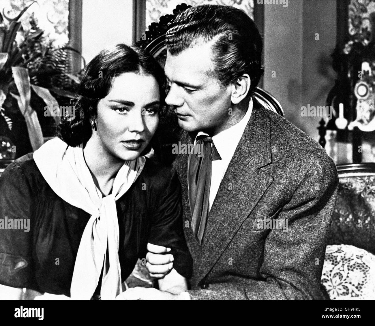 Dans DUELL DER SONNE Duel au soleil de King Vidor USA 1946 Pearl (Jennifer Jones), Jesse McCanles JOSEPH (coton), Film Fernsehen, Western, Drame, 40er Regie : King Vidor aka. Duel au soleil Banque D'Images